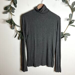 GAP Dark Gray Turleneck